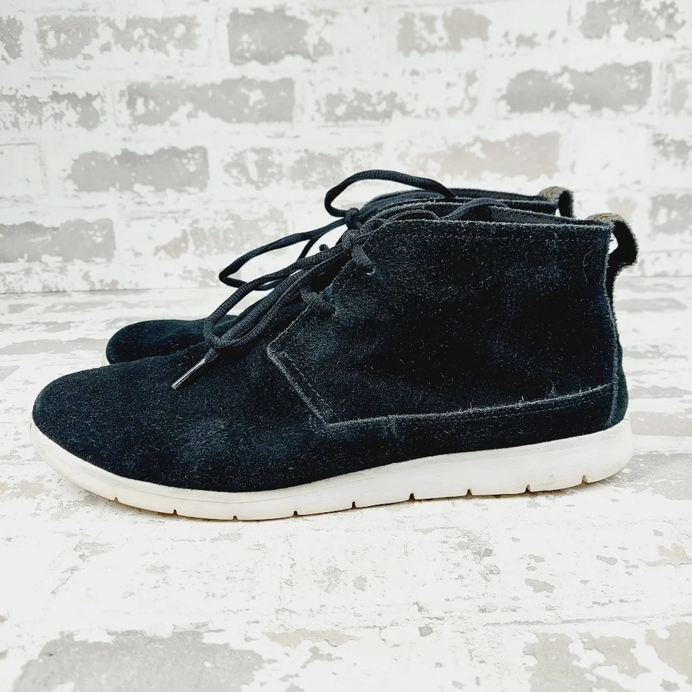 Ugg Casual Lace Up Shoes Black Suede Chukka Boots X367